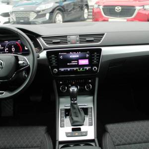 Škoda Superb 2.0 TDi DSG *LED, NAVIGACIJA, KAMERA*