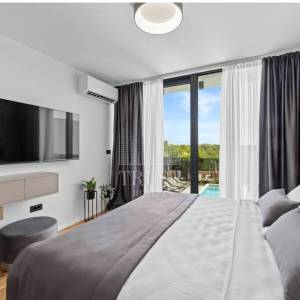 Sofisticirana dizajnerska vila s bazenom-Medulin