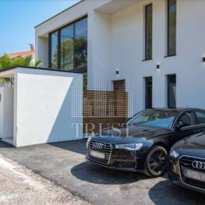 Sofisticirana dizajnerska vila s bazenom-Medulin