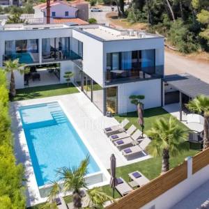 Sofisticirana dizajnerska vila s bazenom-Medulin