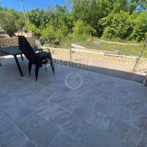 Soline okolica, novogradnja, apartman u prizemlju!