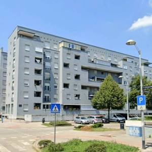 Špansko-Oranice, 3S stan 65m2 s loggiom, spremište, bez provizije