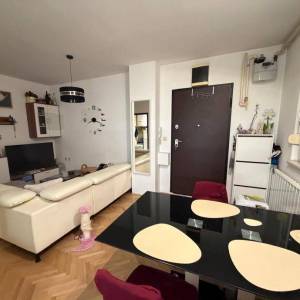 Špansko-Oranice, 3S stan 65m2 s loggiom, spremište, bez provizije