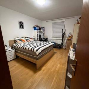 Špansko-Oranice, 3S stan 65m2 s loggiom, spremište, bez provizije