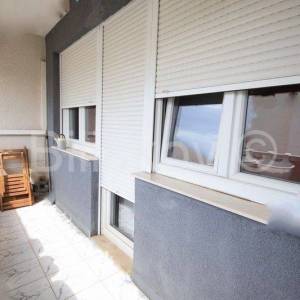 Split, Bol, dvosoban stan 55 m2 na 4.katu 