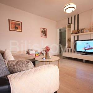 Split, Bol, dvosoban stan 55 m2 na 4.katu 