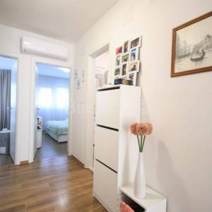 Split, Lokve, trosoban stan, renoviran, namješten