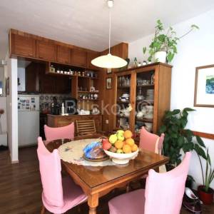 Split, Lokve, trosoban stan, renoviran, namješten