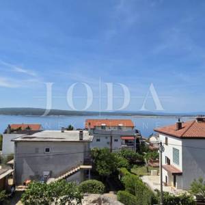 Stan Crikvenica 36 m² – pogled na more, lođa, top lokacija Duga