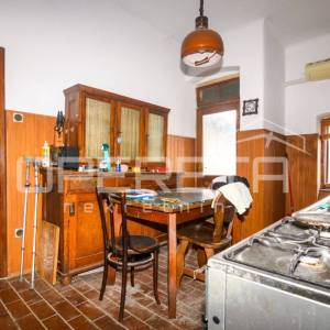 STAN PRODAJA, CENTAR, GAJEVA, STAN 161m2+PARKING+2 SPREMIŠTA