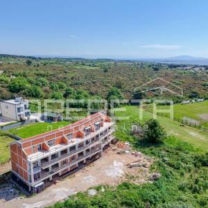 Stan s pogledom na more i galerijom – Medulin (300m od plaže, 77,76m2)
