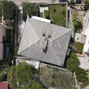 Stan sa garažom 200m od mora