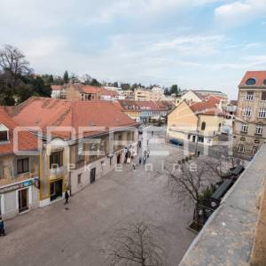 Stan, strogi centar, 59m2, najam