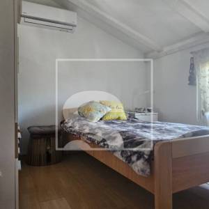 Stan u Banjolama - 4 spavaće sobe - 200 m od mora