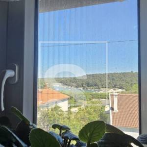 Stan u Banjolama - 4 spavaće sobe - 200 m od mora