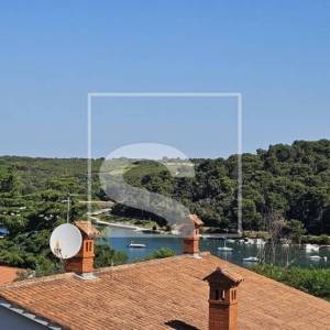 Stan u Banjolama - 4 spavaće sobe - 200 m od mora