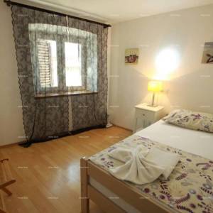 Stan u centru Pule, 79 m²