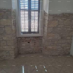 Stan u centru Pule. Pješačka zona.