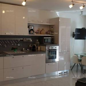 Stan u Medulinu! Prvi red do mora!