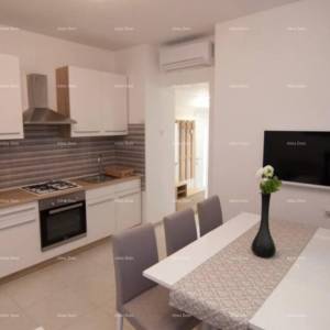 Stan u prizemlju! Centar Pule! Zadarska ulica.