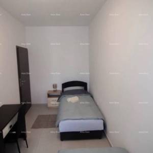 Stan u prizemlju! Centar Pule! Zadarska ulica.