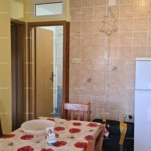 Stan u prizemlju s vrtom, Pula (67,52 m²)