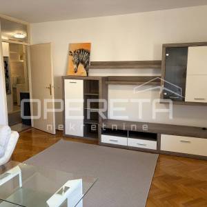 STAN, VOLOVČICA, NAJAM. Iznajmljuje se uredan i opremljan stan na 3 katu neboder