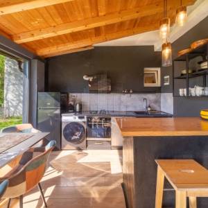 Stan za najam u mirnom okruženju – okružen prirodom