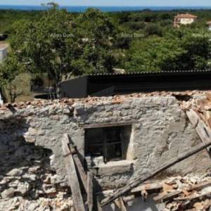 Stara kuća u nizu, odlična investicija! Umag!