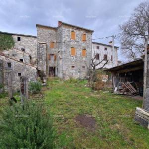 Stara vila za renoviranje u Gračišću