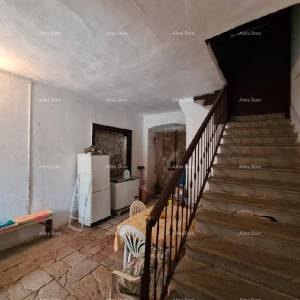 Stara vila za renoviranje u Gračišću