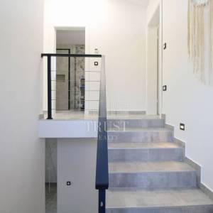 Štinjan, NOVA kuća s bazenom blizu mora