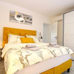 Štinjan, NOVA kuća s bazenom blizu mora