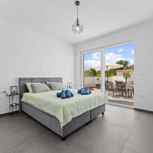 Svetvinčenat - okolica, NOVA vila sa bazenom