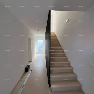 Tar-Vabriga! Novogradnja! Prelijepi dvoetažni stanovi.