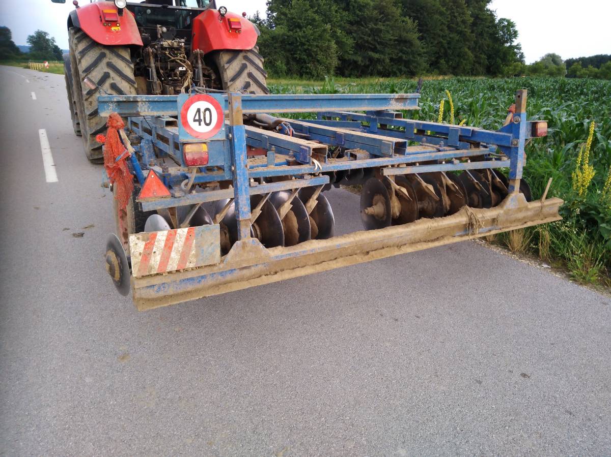 TEŠKA vučena tanjurača 3m – spremna za rad