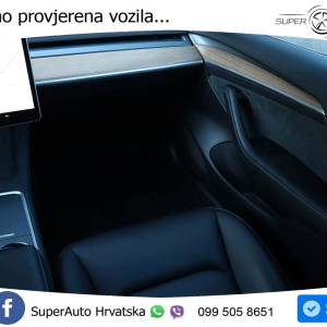 Tesla Model 3 Standard Range Plus 283 KS, KAM+GR SJED+PANO