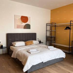 Top lokacija, Pomer! Moderna katnica sa bazenom i jaccuzi-jem!