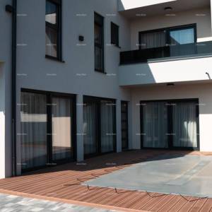 Top lokacija, Pomer! Moderna katnica sa bazenom i jaccuzi-jem!