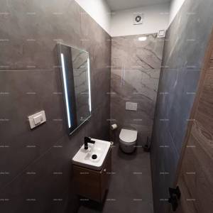 Top lokacija, Pomer! Moderna katnica sa bazenom i jaccuzi-jem!