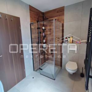 TOP PRILIKA: Luksuznih 108 m² s uporabnom dozvolom – Srce Valdebeka