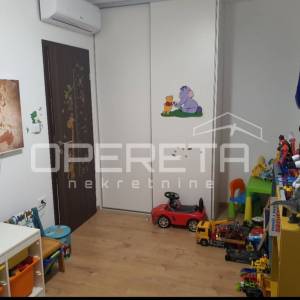 TOP PRILIKA: Luksuznih 108 m² s uporabnom dozvolom – Srce Valdebeka