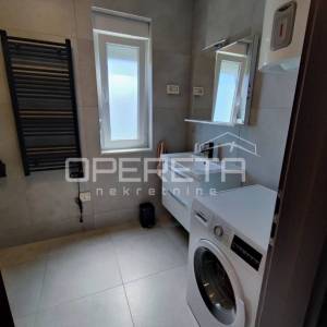 TOP PRILIKA: Luksuznih 108 m² s uporabnom dozvolom – Srce Valdebeka