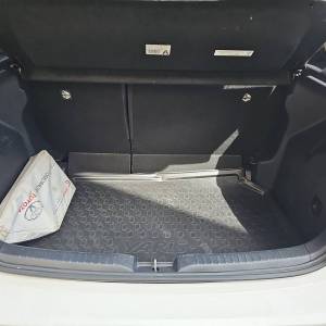 Toyota Yaris 1.5 HSD HB 5D E-CVT SOL