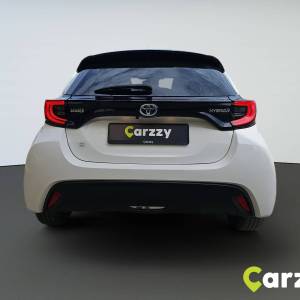 Toyota Yaris 1.5 HSD HB 5D E-CVT SOL