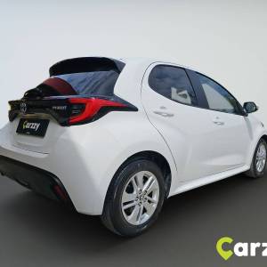 Toyota Yaris 1.5 HSD HB 5D E-CVT SOL