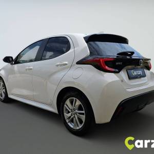 Toyota Yaris 1.5 HSD HB 5D E-CVT SOL