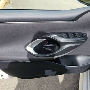 Toyota Yaris 1.5 HSD HB 5D E-CVT SOL