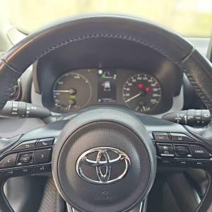 Toyota Yaris 1.5 HSD HB 5D E-CVT SOL