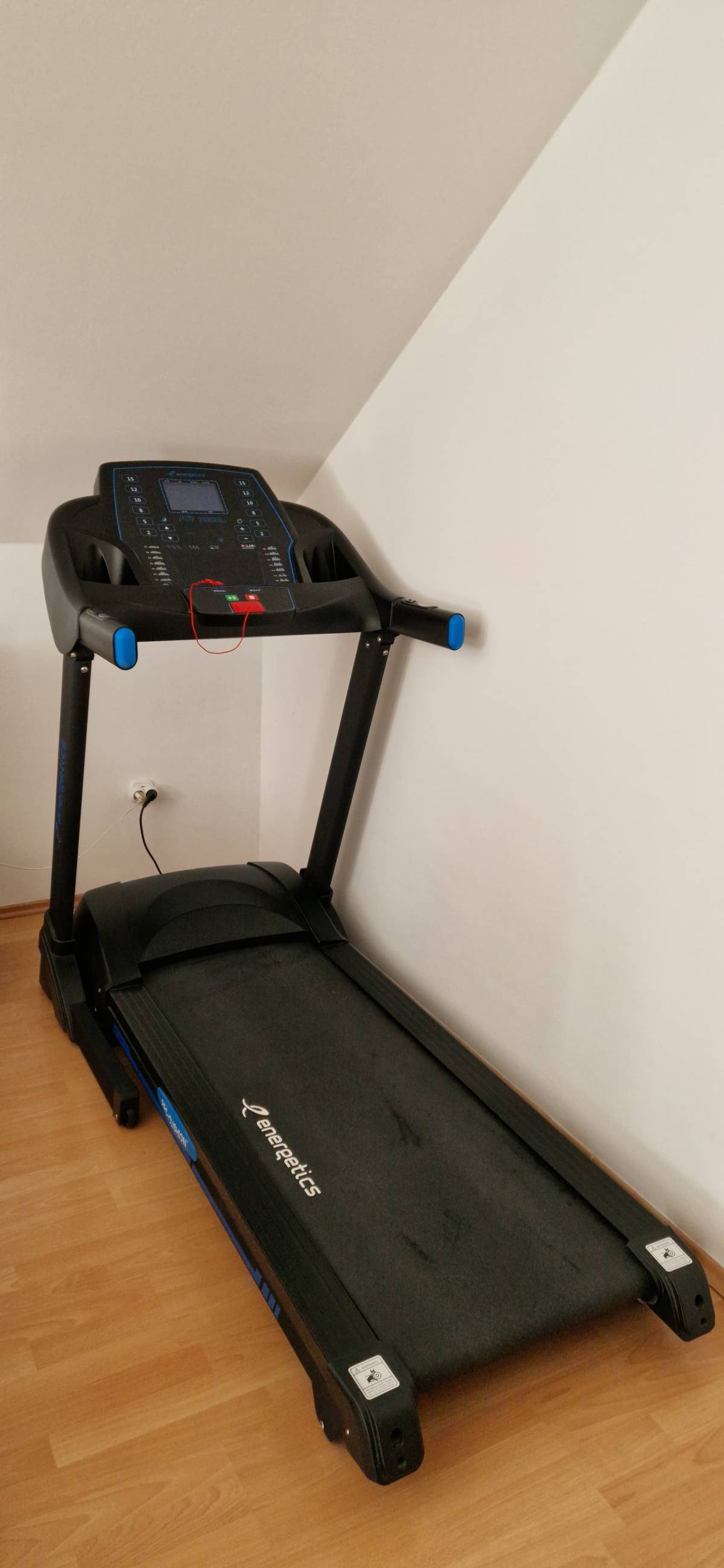 Traka za trčanje Energetics PR 7000 HRC-u odličnom stanju!